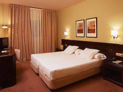 Rallye Hotel Granada Exterior photo